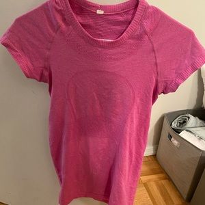 Lululemon Swiftly Tech Short Sleeve